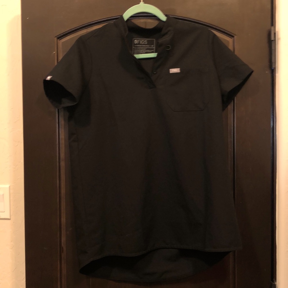 Figs Maternity scrub top